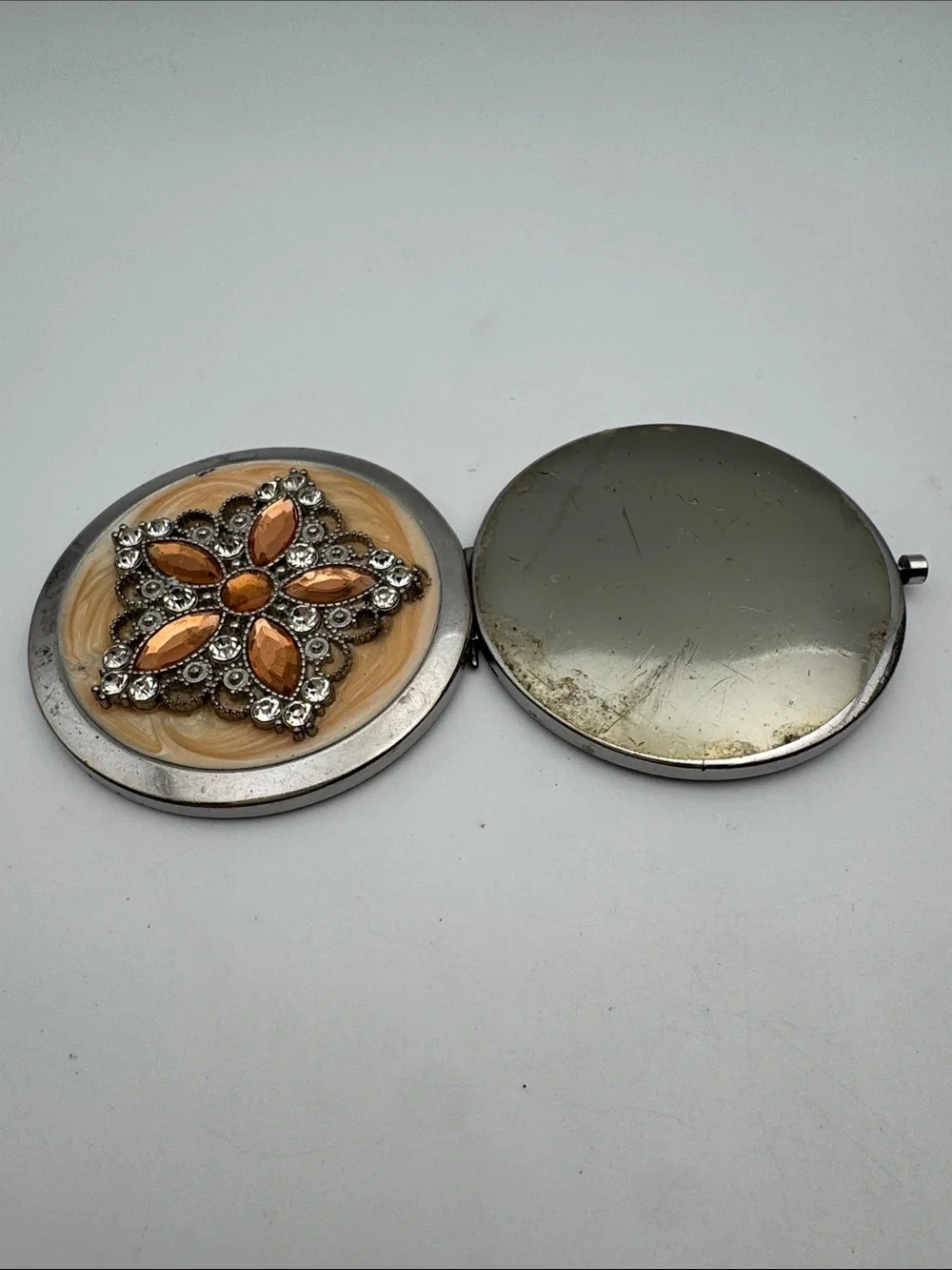 Vintage-Inspired Gold and Champagne Crystal Compact Mirror